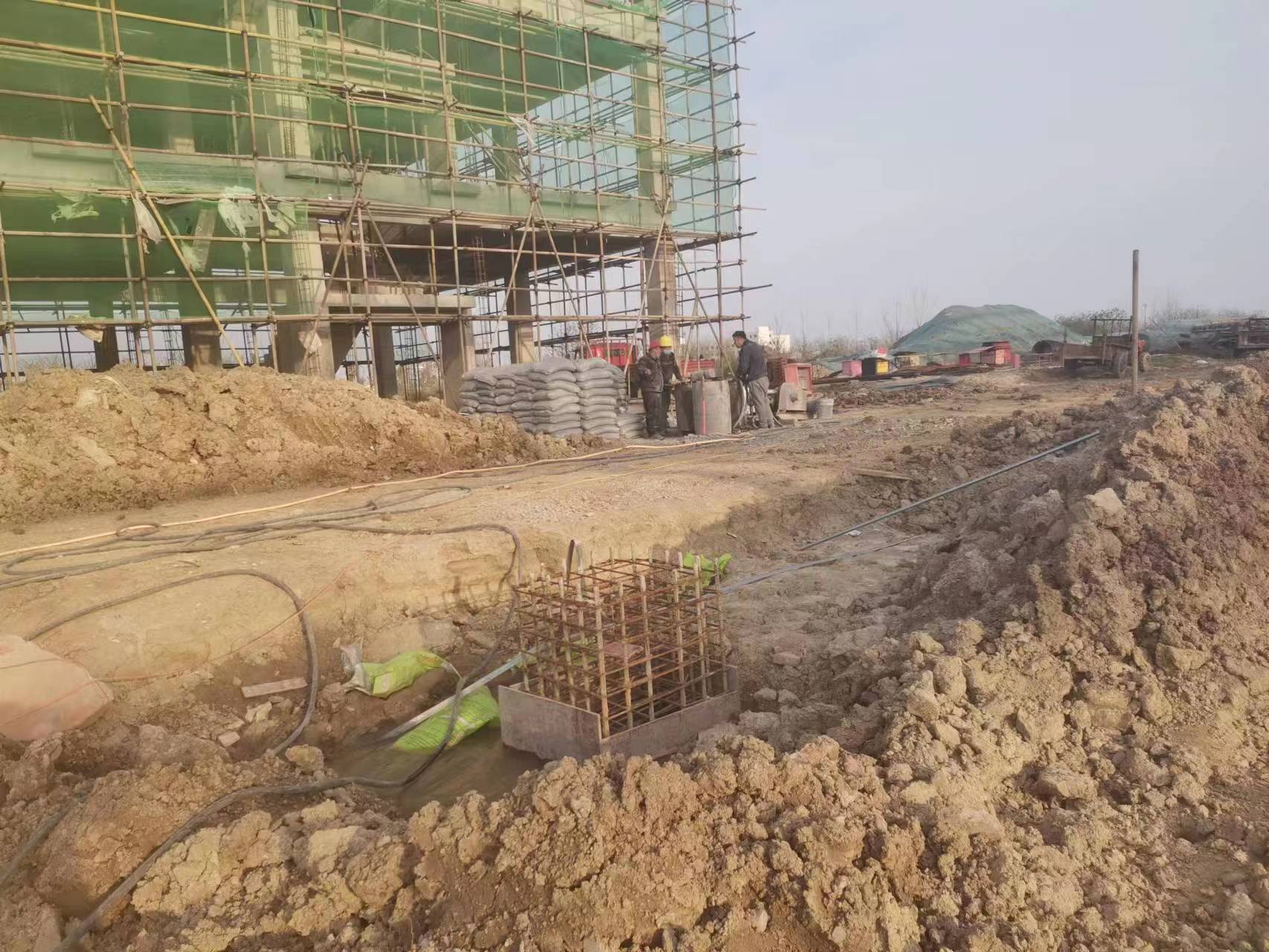 博鳌镇当桥梁出现裂缝的时候应该及时加固修补